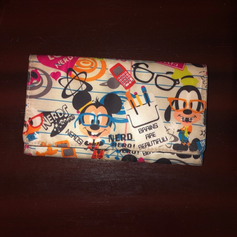 disney wallet